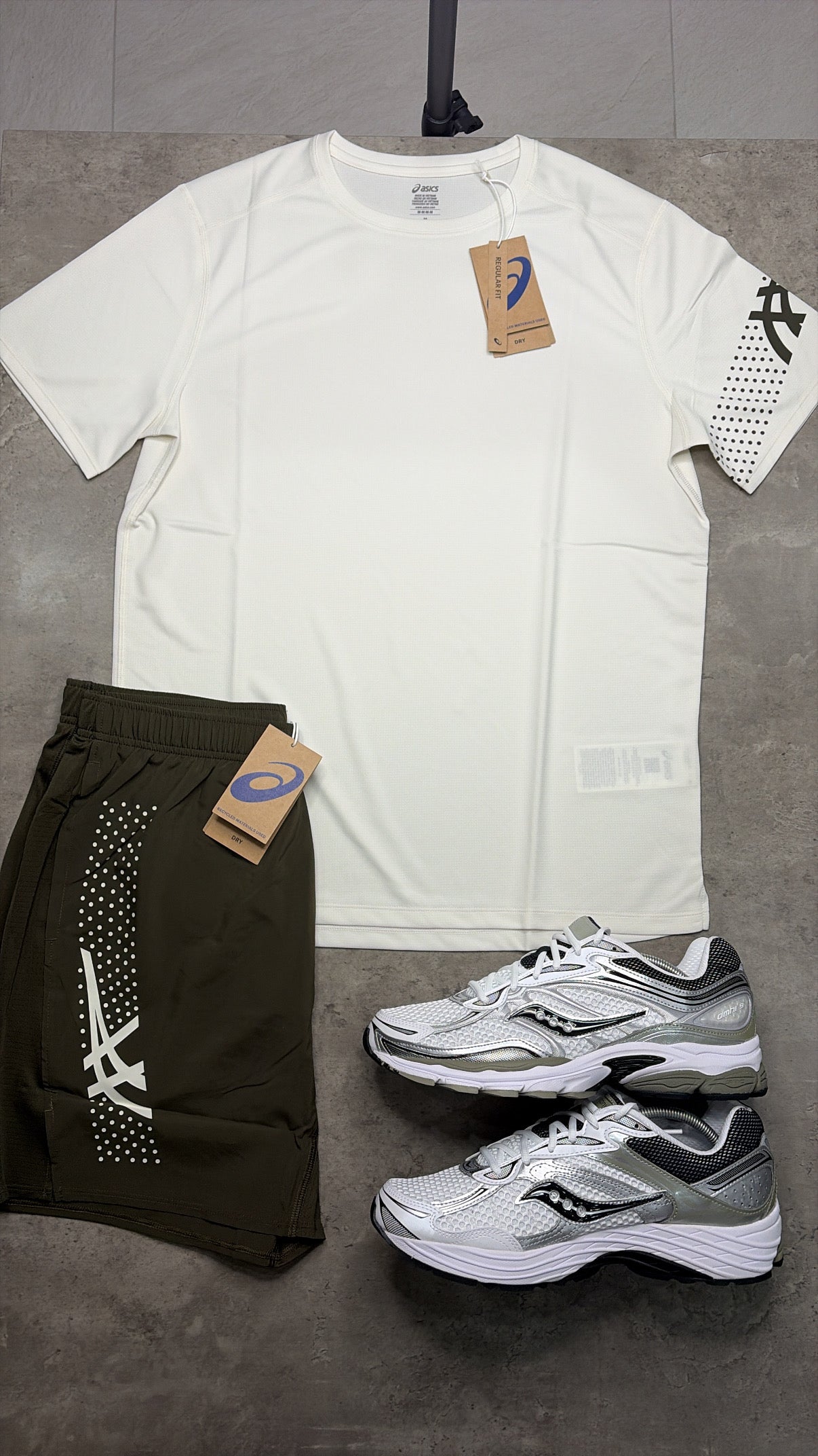 Asics icon set (cream khaki)